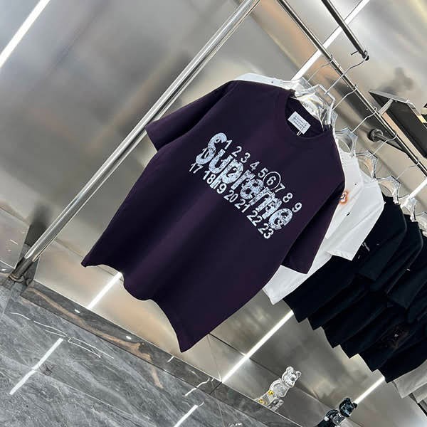 超話題!シュプリーム エムエムシックス 偽物 プリントTシャツ ナンバリング ロゴ Max72293